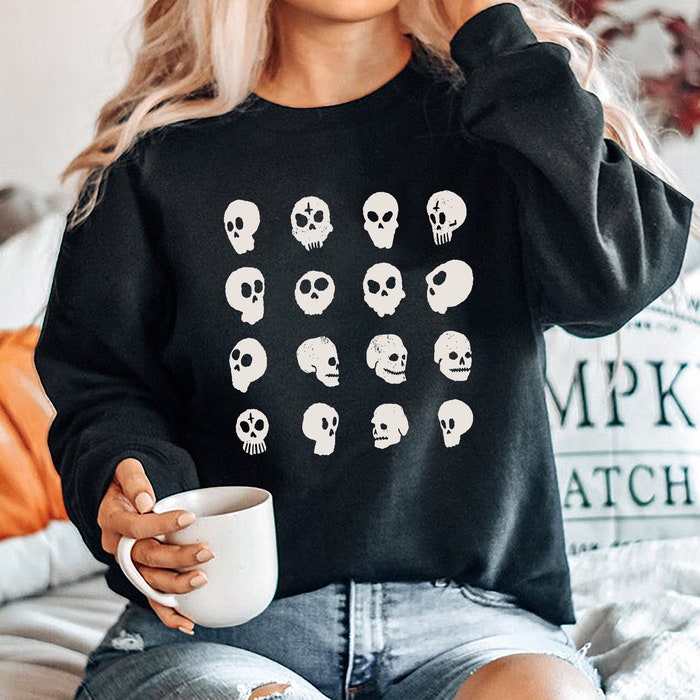 Skull Graphic Sweatshirt